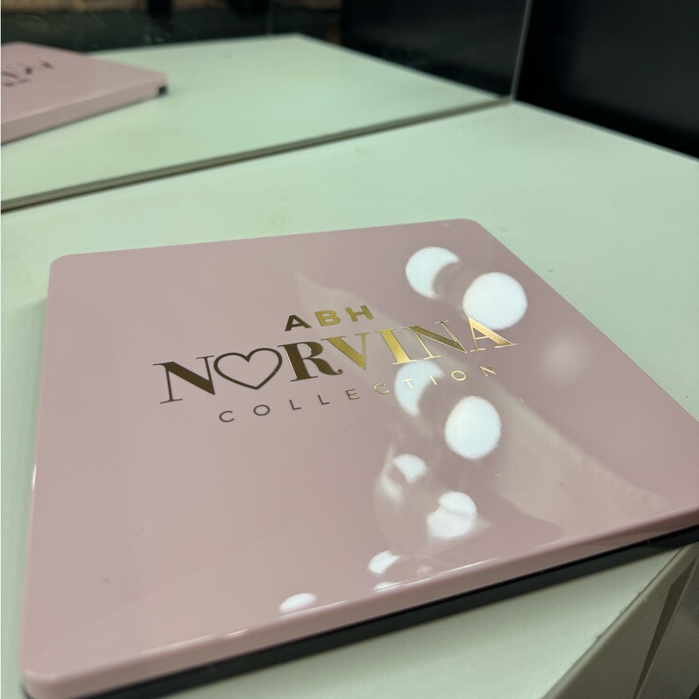 ABH Norvina Collection